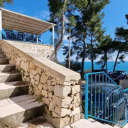 Casa Funnuvojere By Lovesud Corsano (Apulia)